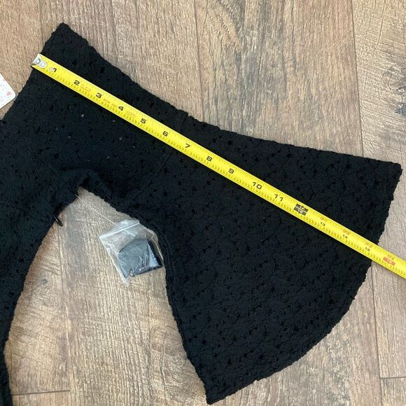 Free People NWT Sophia Black Eyelet‎ Off Shoulder Bell Sleeve Boho Mini Dress S - Picture 7 of 9